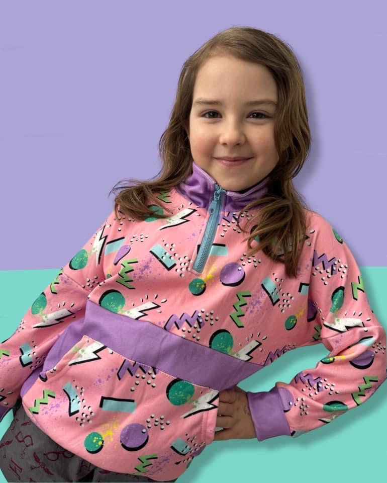 Kids 90s Pink Retro Pop Fleece Pullover – Half-Zip Hoodie with Lightning & Shapes Print