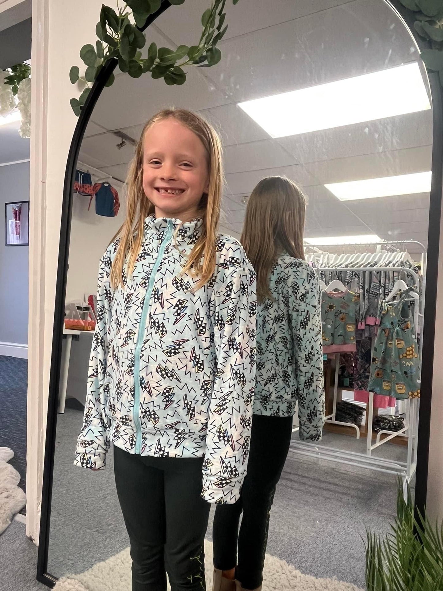 Kids Lightning Bolt Fleece Jacket – 90s Cartoon Print in Powder Blue