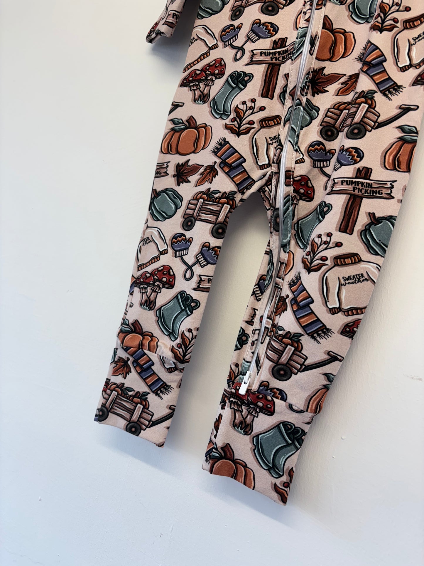 Ready To Post Pumpkin Picking Standard Jersey Zipped Sleepsuits