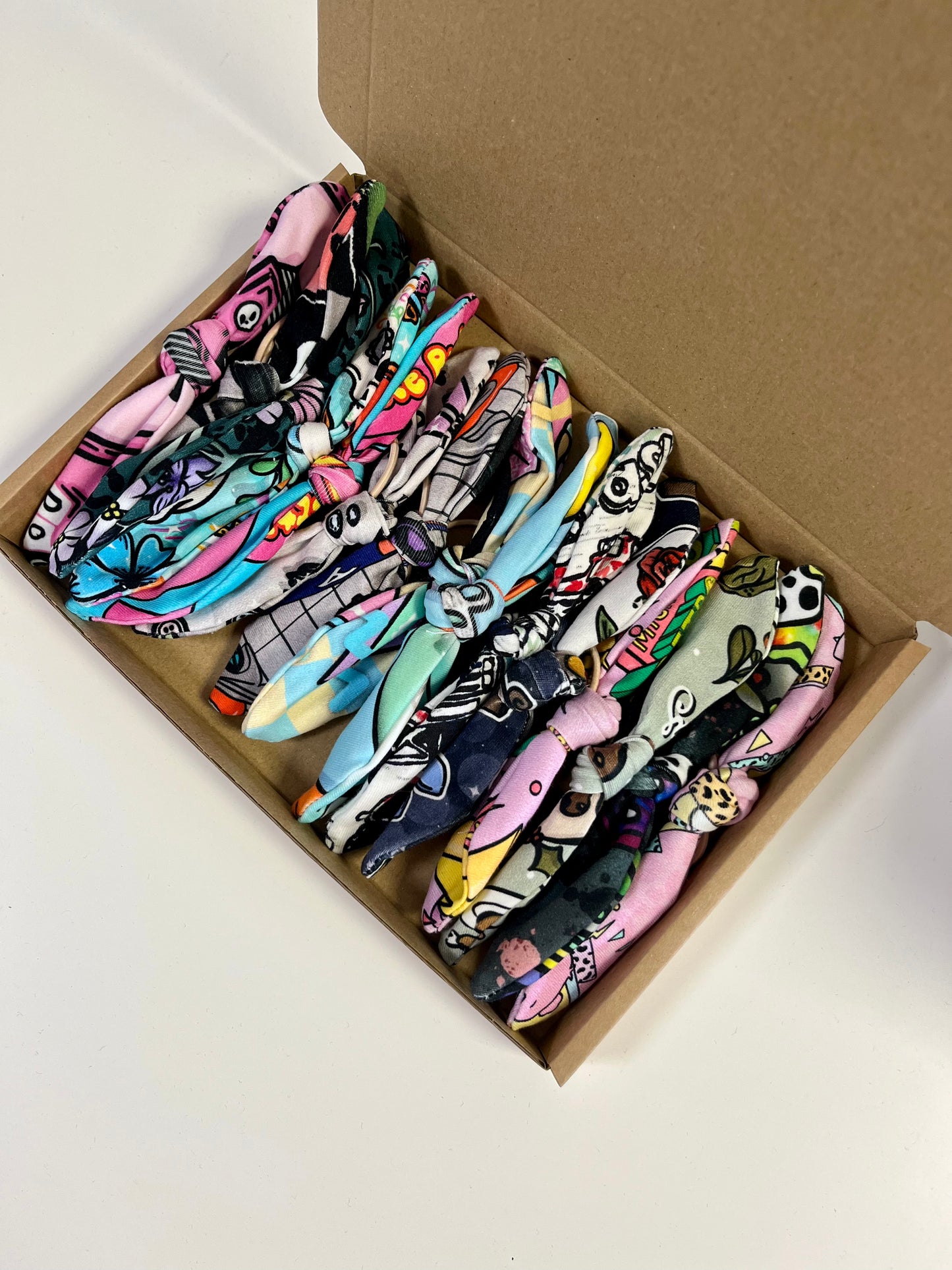 Pre Made Surprise Bow Bobble Box - 15 Bows