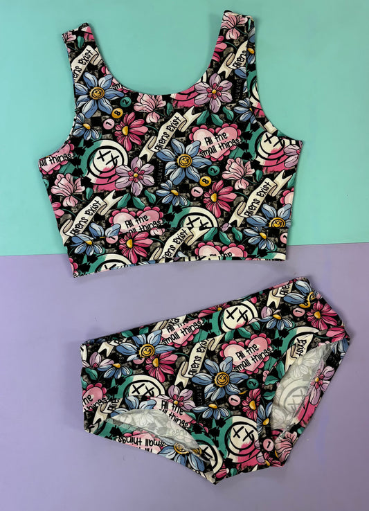 Comfy Adult Crop Top - Aliens Exist - Ready Made